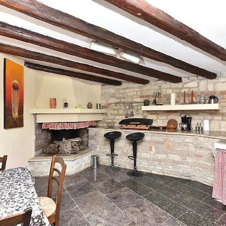 Mit Privatpool Fuer 6 Personen Ca 120 Qm In Paradiz Bei Vodnjan, Istrien Suedkueste Von Istrien Vodnjan